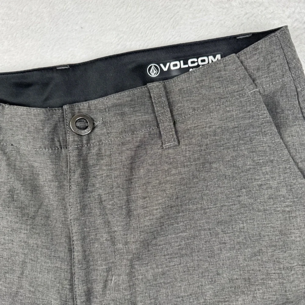 Volcom Surf & Turf Hybrid Shorts Mens 30 Gray 4-Way Stretch Skater Surfer